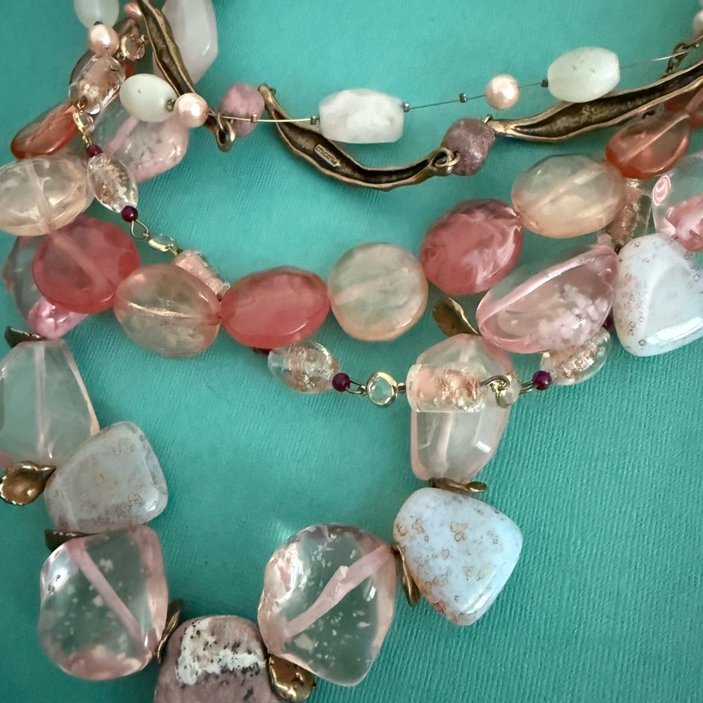 Elegant Pink and Gold Beaded Necklace